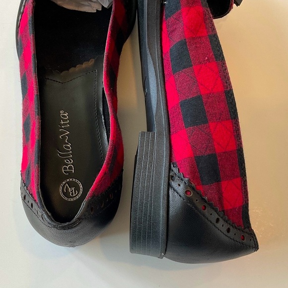 BELLA VITA Loafer Black Red Plaid Tassel Size 9 - Picture 4 of 8